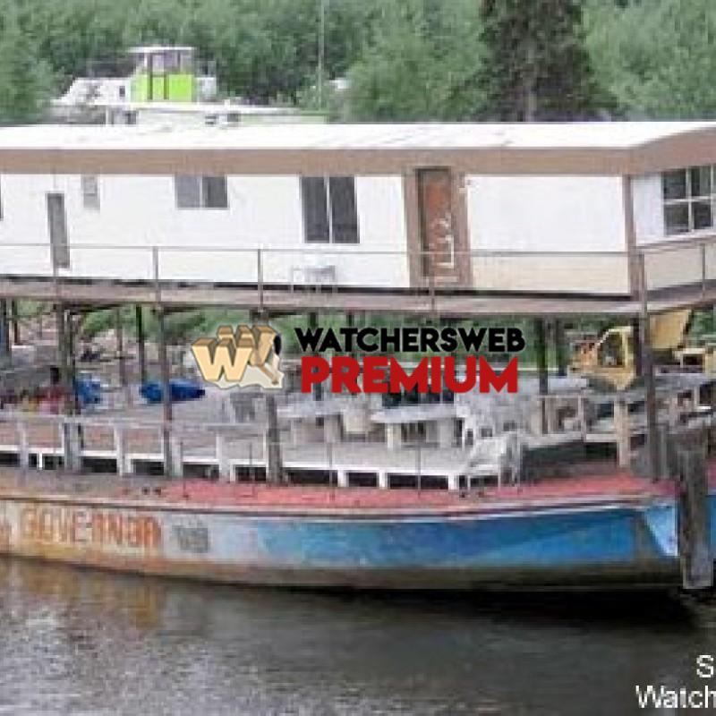 Redneck Houseboat - p - t2ieb - British Columbia, Canada