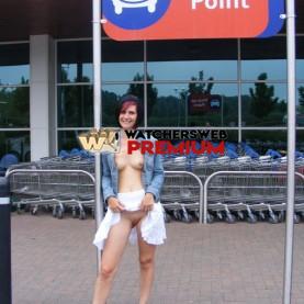 Tina ~ On The Road #1 - England, UK