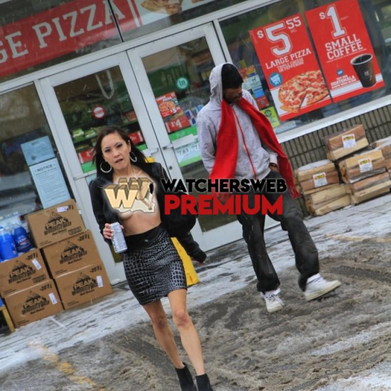 Jade Lee Flashing - Buffalo, New York, USA