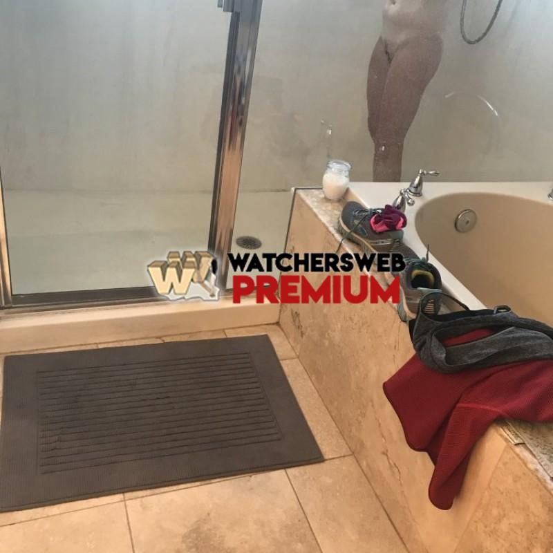 47 y/o MILF Shower - USA