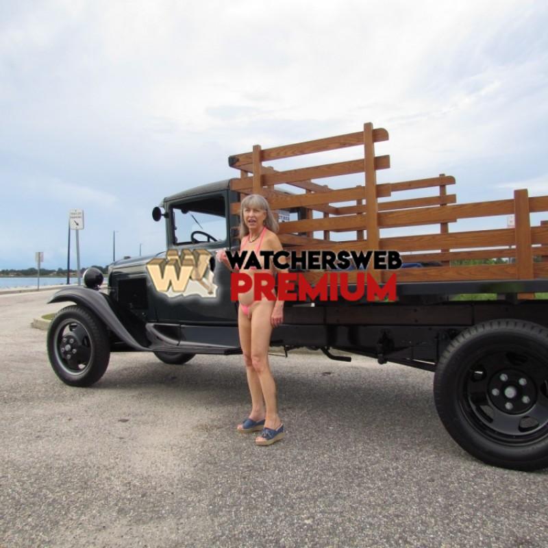 Crusin' The Coast Model - Mississippi, Gulf Coast, USA