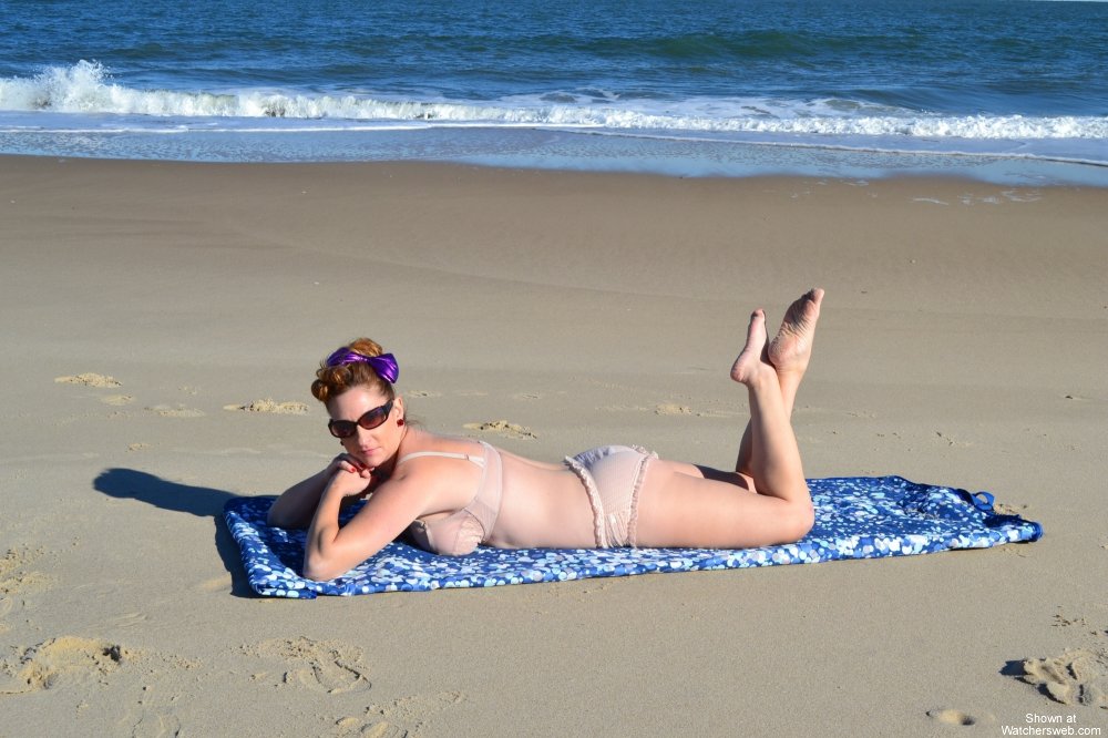 Retro Beach Pin-Up #0