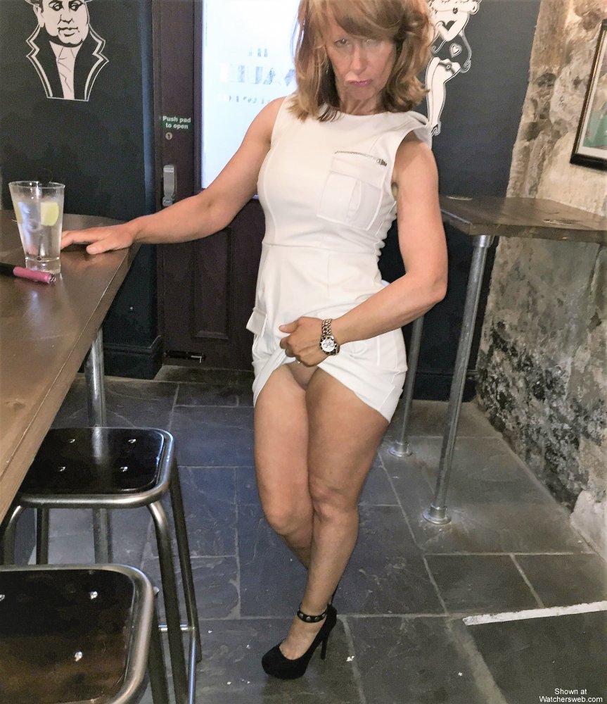 Watchersweb Free Homemade porn Amateur Milf public, flashing, yorkshire, many, messages, uk, pics, bar, sub, whole, set, pics, england, bars, ou, Public Flashing In Yorkshire afbeelding afbeelding